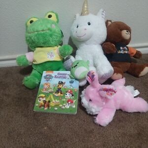 Plush Animal Toy Set - Green, White, Brown, Pink